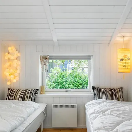 Ferienhaus Amazing In Vaeggerlose With Sauna *