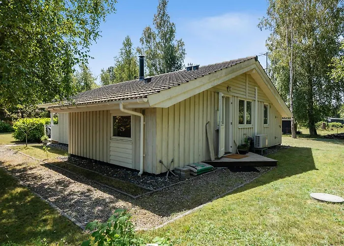 Amazing In Vaeggerlose With Sauna Сasa de vacaciones